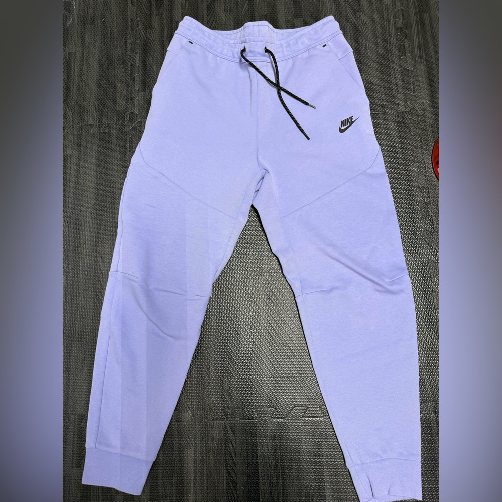 Nike Tech Fleece Joggers Lilac Purple Sweatpants Men’s Medium